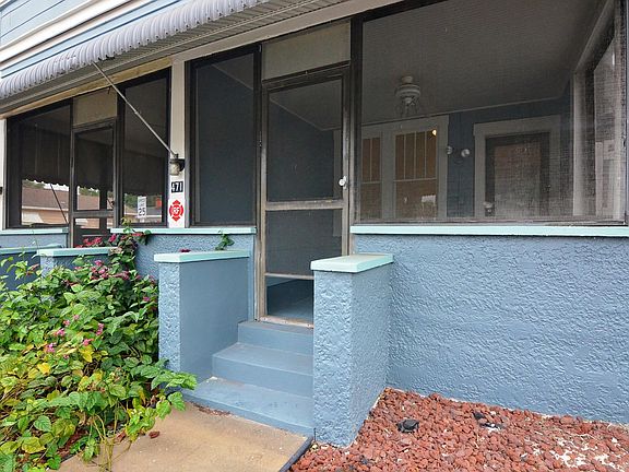 2nd image of 471 9th Ave N #3