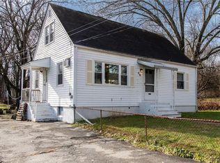 26 Glenwood Ave, Poughkeepsie, NY 12603