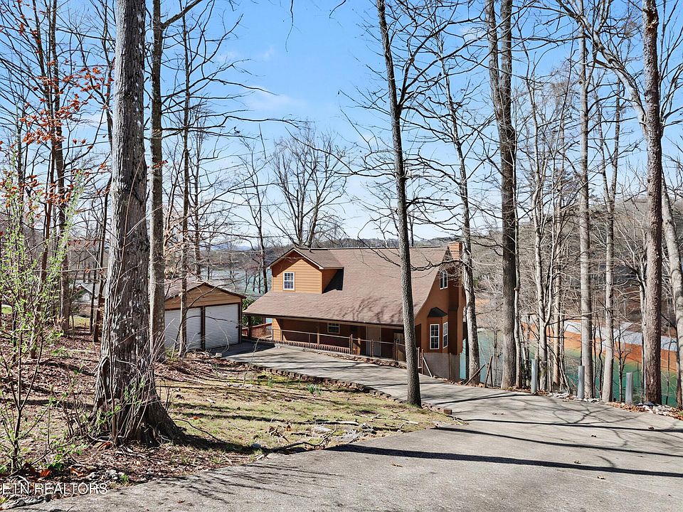 1st image of 1447 Cove Pointe Rd