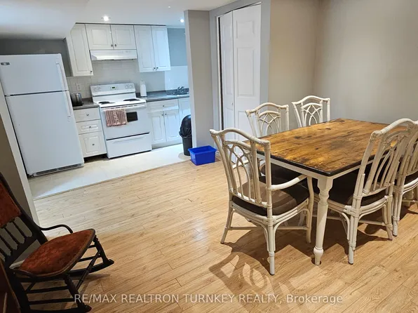 41 Merrylynn Dr #Basement, Richmond Hill, ON L4C 5B2