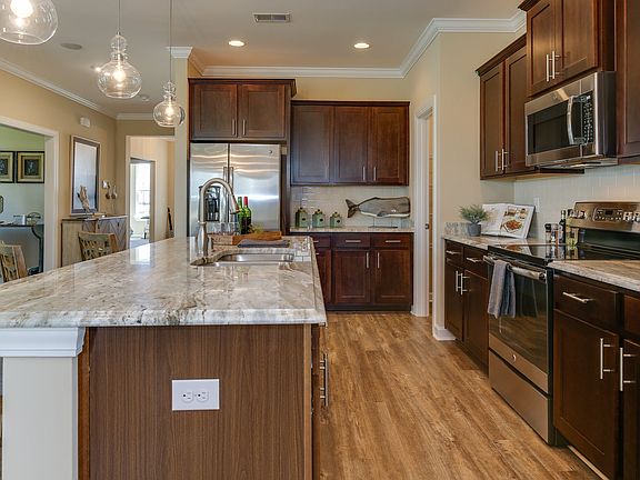 Similar Home - Kitchen