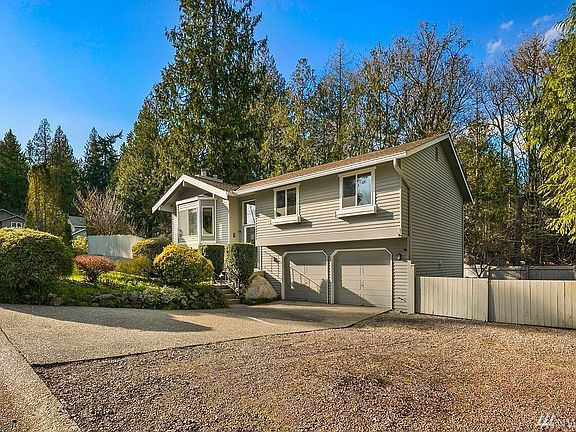 2nd image of 22516 NE 12th Pl