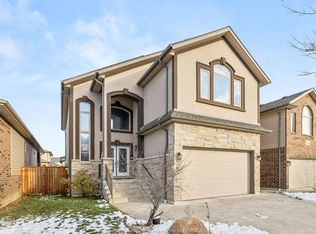 3000 McRobbie Cres, Windsor, ON N8R 0B1