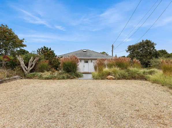 203 Shore Rd, Amagansett, NY 11930