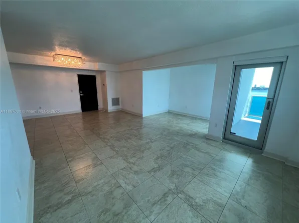 7501 E Treasure Dr APT 9D, North Bay Village, FL 33141