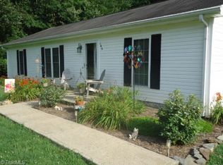 146 Harned Farm Rd, Madison, NC 27025