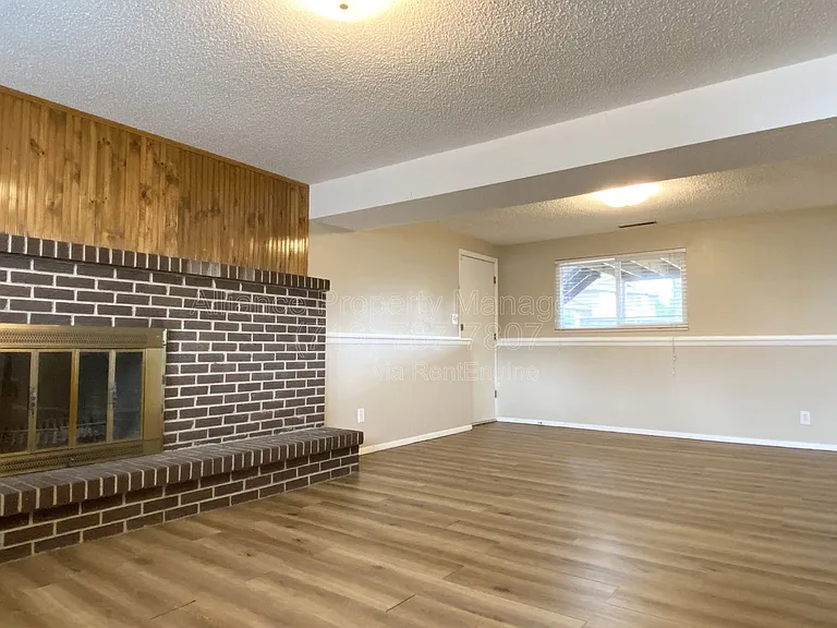 6087 Del Rey Dr — Photo 24