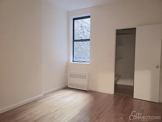 Rented by City Connections Realty | media 9