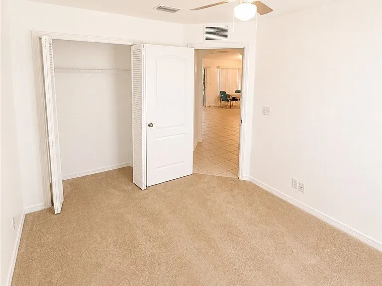 4118 NE 20th Pl — Photo 16