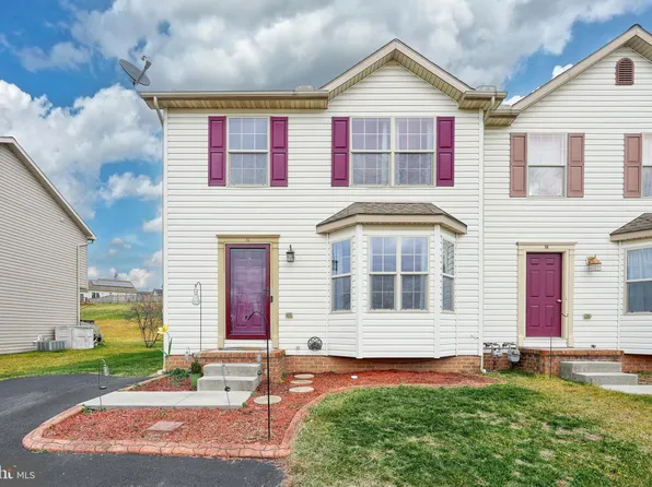 84 Hemlock Dr, Hanover, PA 17331