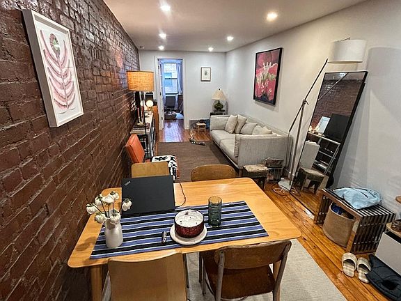 3rd image of 15 Stanton St APT 3B