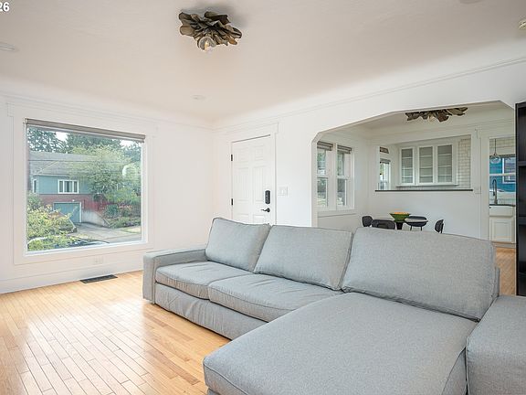 3rd image of 4207 NE 77th Ave