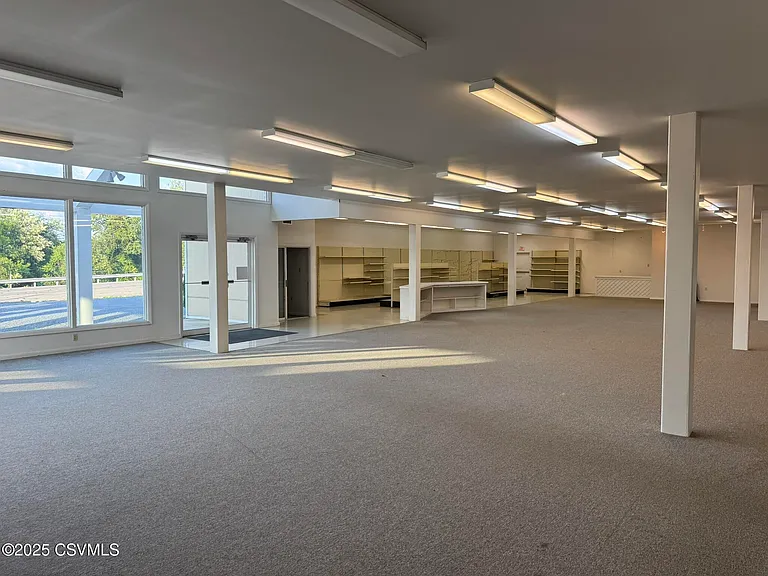 1689 Westbranch Hwy — Photo 12