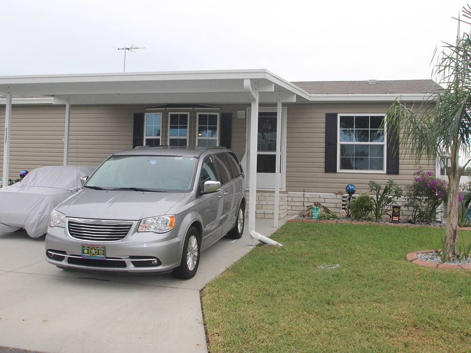 1st image of 329 Laurel Oak Dr