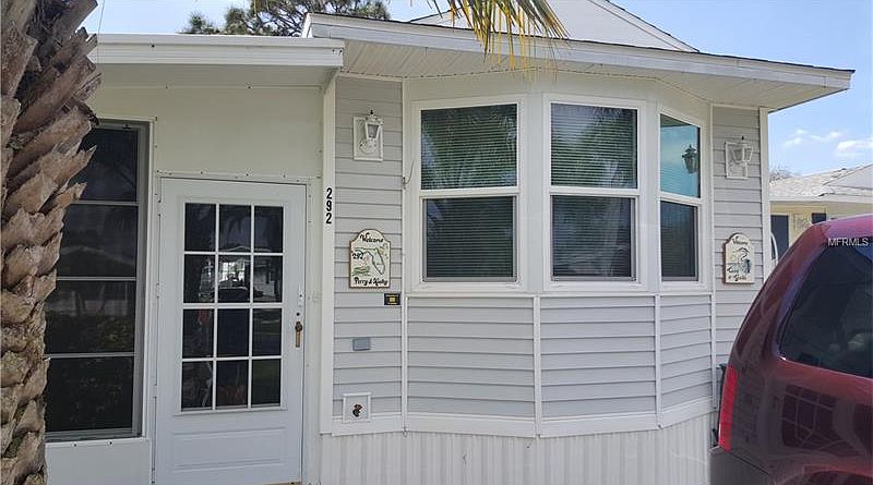 1st image of 292 Bainbridge Dr