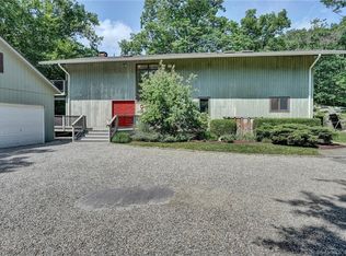 9 Deepwood Rd, Weston, CT 06883