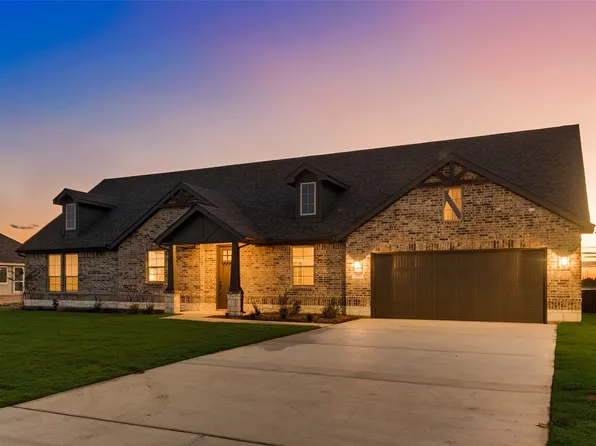 205 Meadow Vista Dr, Rhome, TX 76078