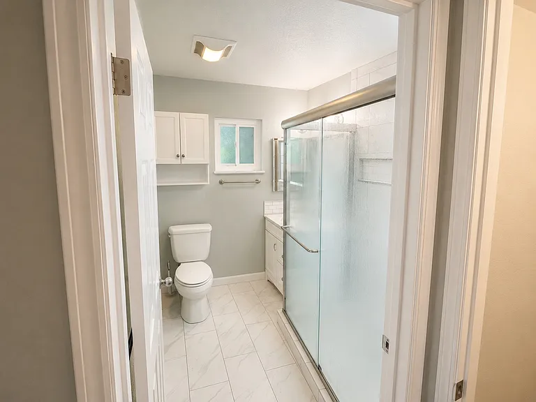 718 E San Jose Ave — Photo 4