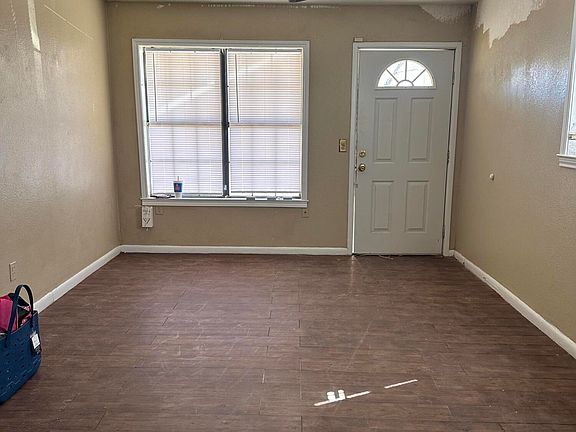 2nd image of 412 W 29th St