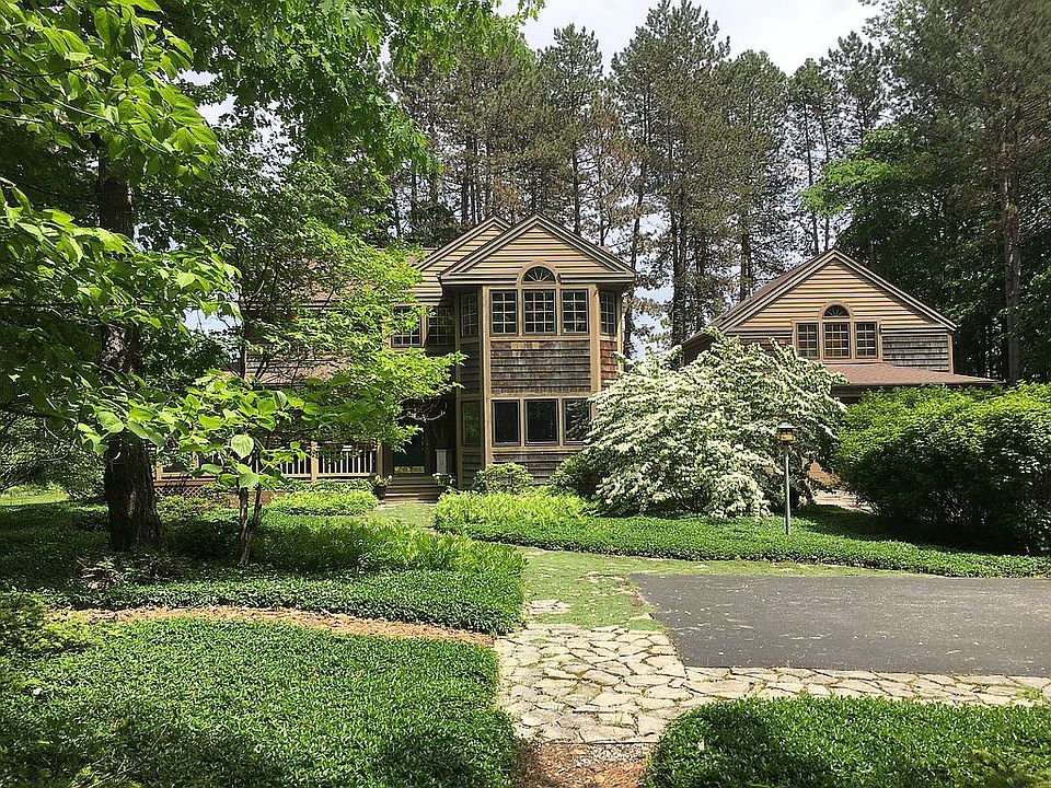 2nd image of 4278 Fairway Ln