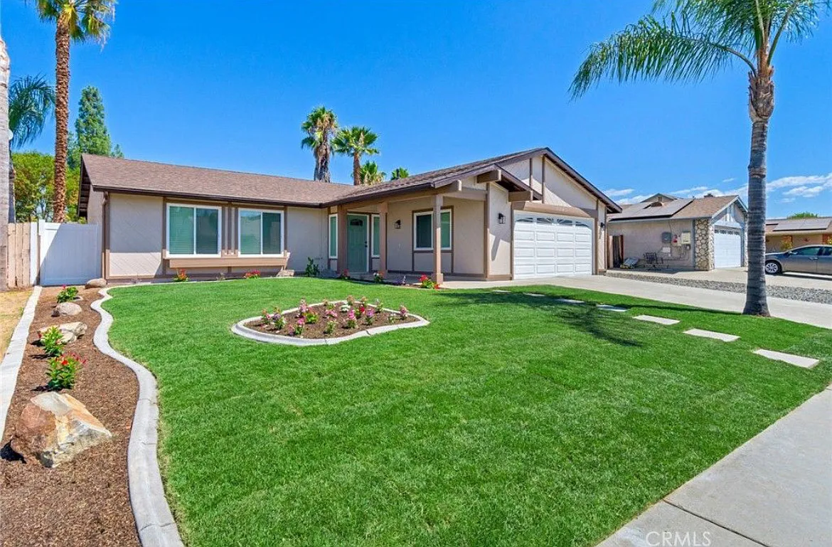 3 bed, 1314 sqft, $2,950 — Photo 3