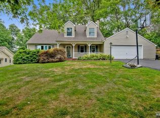 61 John St, Wyckoff, NJ 07481