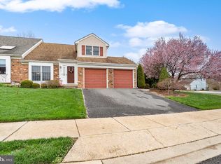 2 Green Meadow Ct, Newark, DE