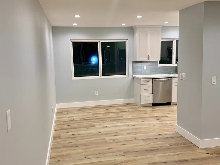 4111 Howard Avenue — Photo 12