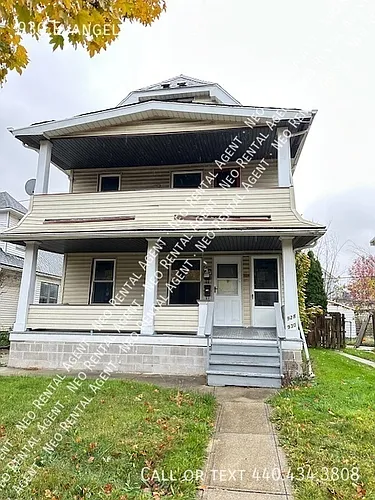 930 Evangeline Rd Photo 1