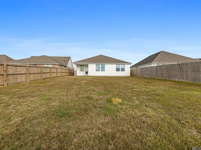 12856 Silverbell Ave — Photo 22