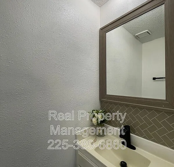 1511 Cristy Dr #G — Photo 7