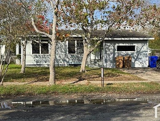 1st image of 1025 Whitaker Dr