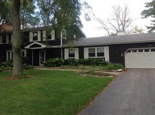 28140 W Meadow Lane Rd, McHenry, IL 60051