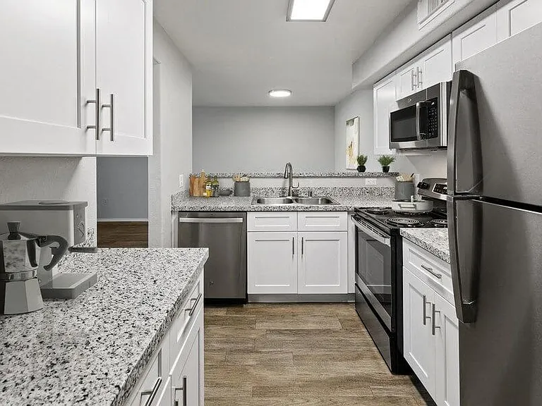 Ridgeline Apartment Homes — Photo 7
