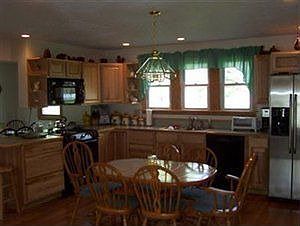 2nd image of 28 Oak Ave