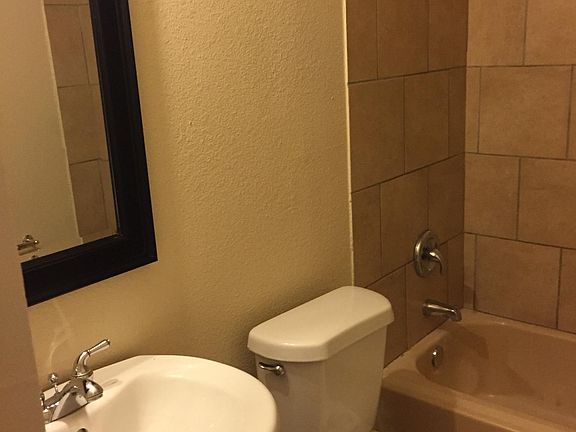 3rd image of 5809 Posey Ln