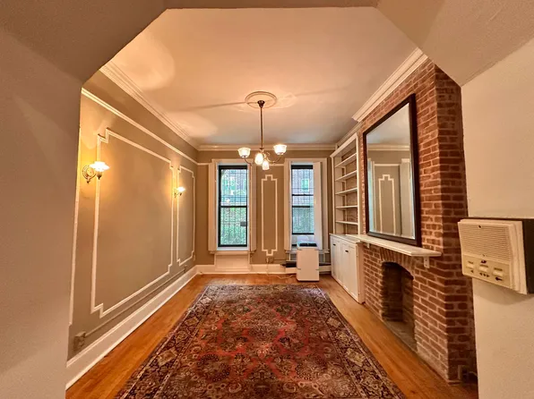 335 East 85th Street image 1 of 7