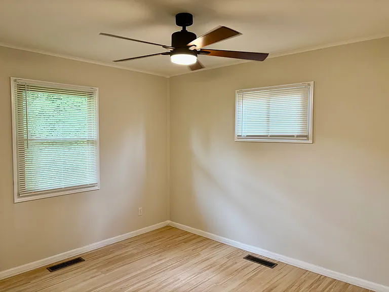 1720 Millgate Rd — Photo 13