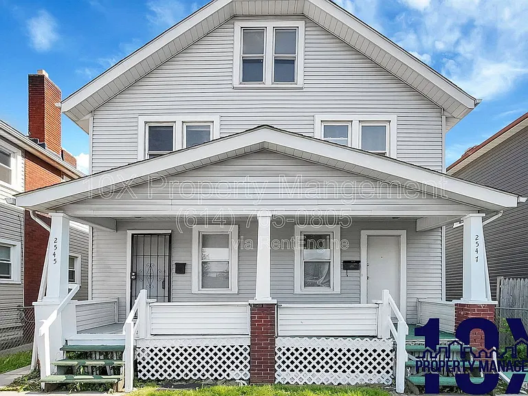 2545 Sullivant Ave — Photo 1