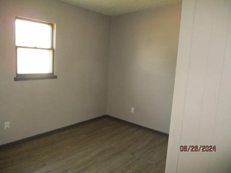 516 SE 6th St #2 — Photo 4