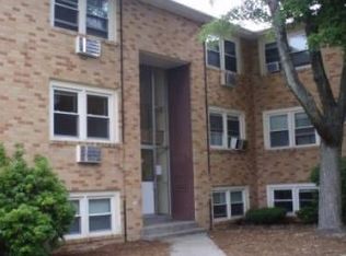 83 Arthur St APT 3, Pawtucket, RI 02860