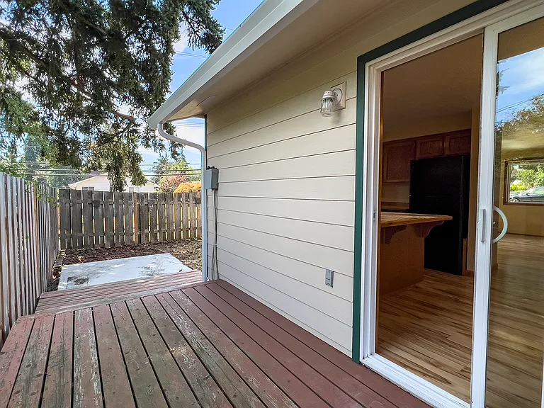12780 SE 25th Ave — Photo 19