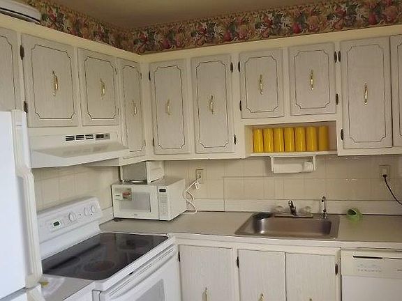 4th image of 267 Piedmont Ter #F