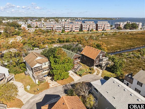 5th image of 103 Collins Ct