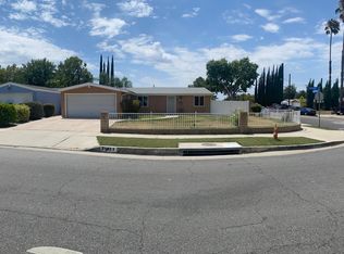 27431 Crossglade Ave, Santa Clarita, CA 91351