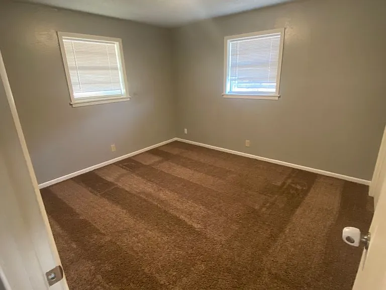 723 Bluebonnet Dr — Photo 10
