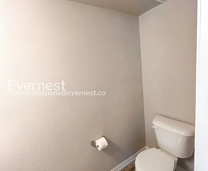 945 Technology Ct — Photo 20