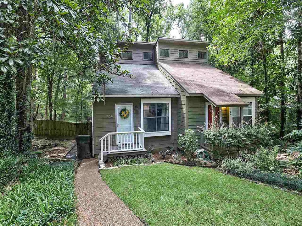 1st image of 164 Parkbrook Cir