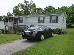 208 Center St, Greer, SC 29651