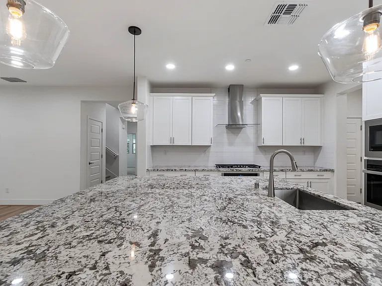 12721 Quantum Way — Photo 9